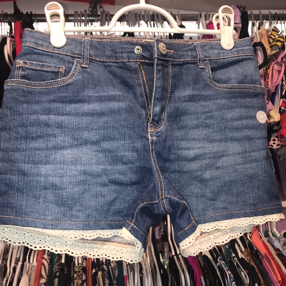 NWT Oshkosh Big Kosh Shorts size 14 New with with Lace trim BRAND NEW